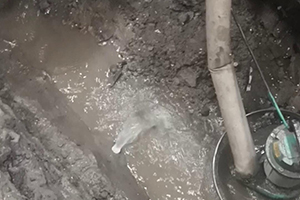 珠海地下室伸缩缝堵漏视频